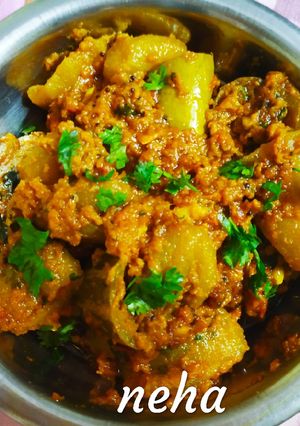 A picture of Bharwa parwal Or Stuffed Pointed gourd.