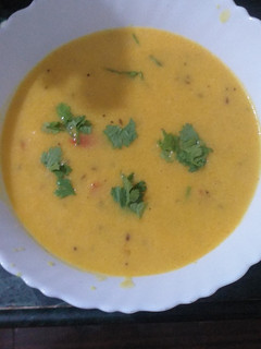 કઢી(kadhi recipe in Gujarati) રેસીપી મુખ્ય ફોટો
