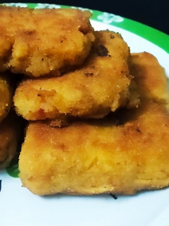 சீஸ் ஃபில்டு கட்லெட் (Cheese filled cutlet Recipe in tamil) செய்முறை முக்கிய புகைப்படம்