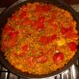 Arroz con pimiento rojo y guisantes