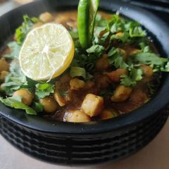 A picture of Kichad chole.