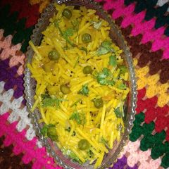 A picture of Yellow noodles.