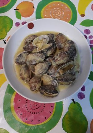 Foto principal de Almejas en salsa de aguacate