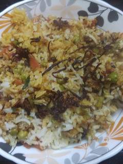 દમ બિરયાની(Dum Biryani Recipe in Gujarati) રેસીપી મુખ્ય ફોટો