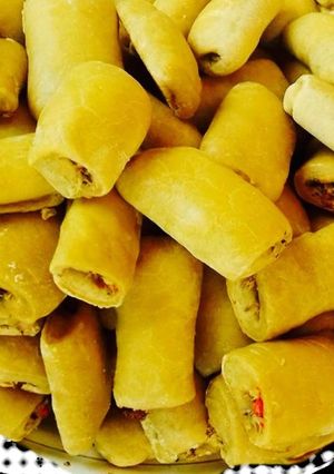 A picture of Fish rolls.