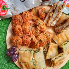 Mix Pakoras A picture of Mix Pakoras.