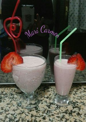 Una foto de Un riquísimo batido 🍹 de fresas 🍓