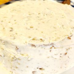 A picture of Italian Cream Cheese Cake.