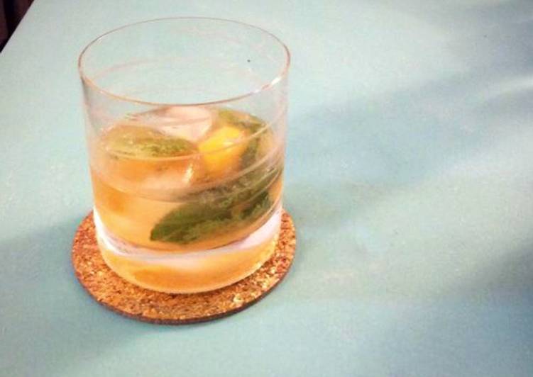 Step-by-Step Guide to Cook Tasteful Whiskey Sour