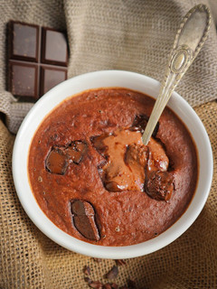 Una foto de Volcán de chocolate en freidora de aire (airfryer) 🥣