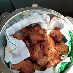 A picture of Simple KFC chicken.