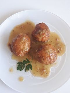 Una foto de Albóndigas de pollo😋🤗