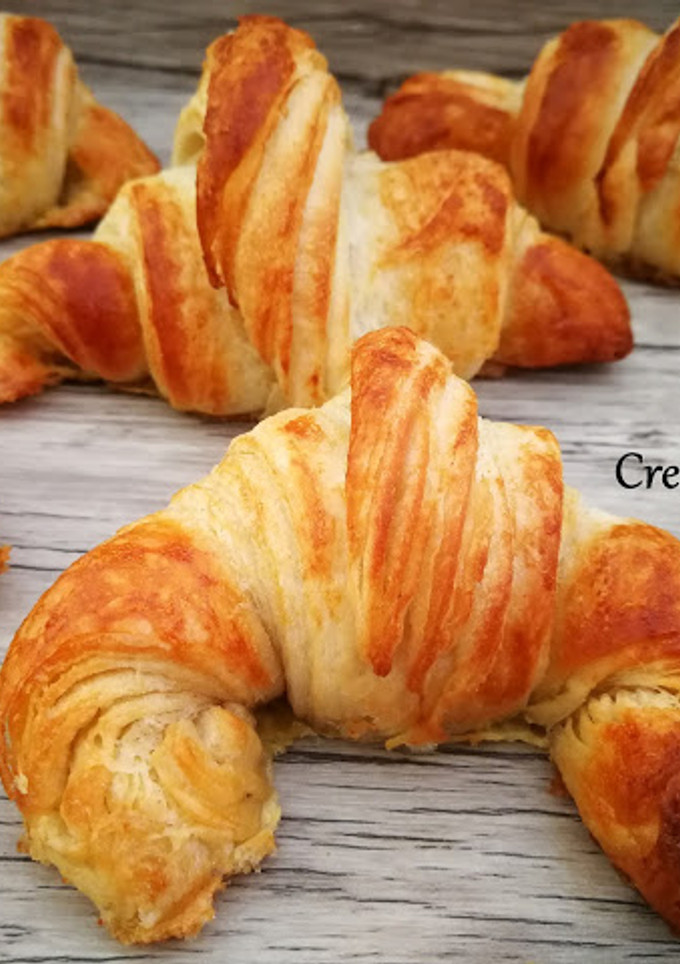 Una foto de Croissants de mantequilla caseros