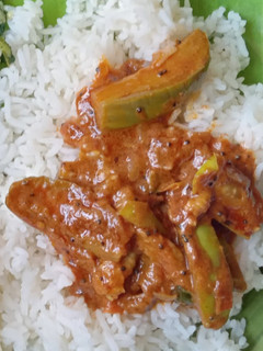 எண்ணெய் கத்திரிக்காய் குழம்பு (Ennei kathirikkai kulambu recipe in tamil) செய்முறை முக்கிய புகைப்படம்