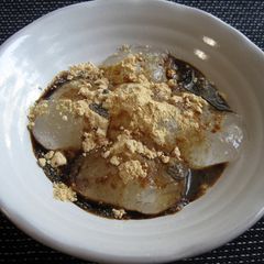 Warabi Mochi A picture of Warabi Mochi.