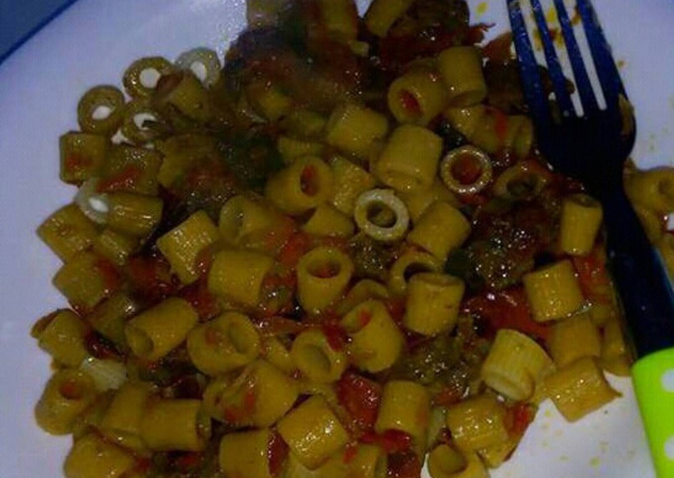Macaroni and beef stew
