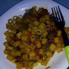 A picture of Macaroni and beef stew.