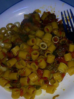 A picture of Macaroni and beef stew.