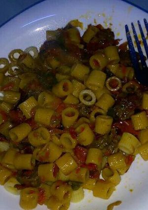 A picture of Macaroni and beef stew.