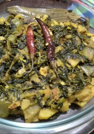 মেথী শাকের চচ্চড়ি (Methi saaker chochhori recipe in bengali) রেসিপির প্রধান ছবি