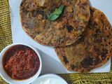 પંજાબી સ્ટાઇલ મેથી ગાર્લિક પરાઠા (Punjabi Style Methi Garlic Paratha Recipe In Gujarati)