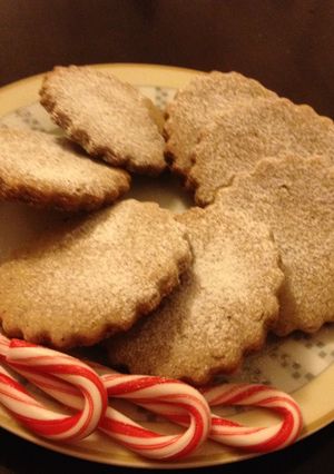 A picture of Gossamer Spice Cookies.