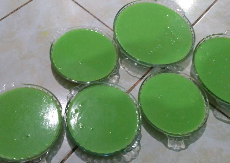 Puding vla kelapa muda