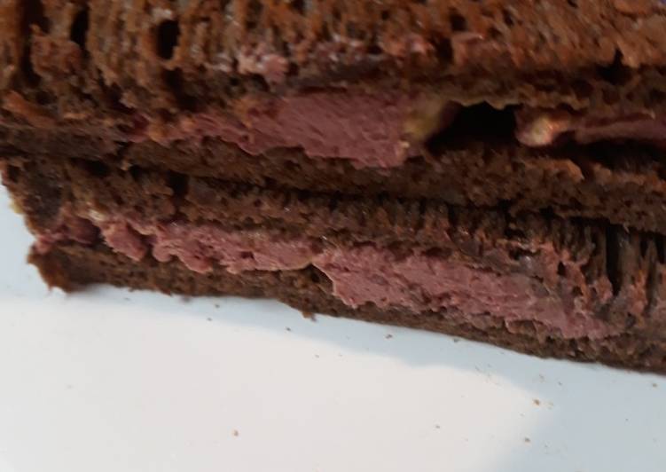 Recipe of Speedy Braunschweiger on Buttered Pumpernickel Rye