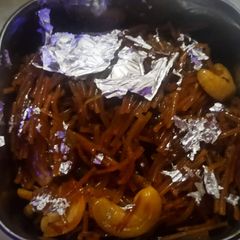 A picture of Meethi sevai.