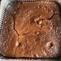 Brownies with chocolate chuncks A picture of Brownies with chocolate chuncks.