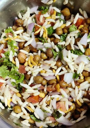 चना भेल(chana bhel recipe in hindi) रेसिपी मुख्य फोटो