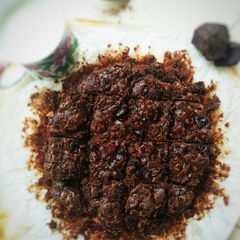 A picture of Eggless chocolate brownie.