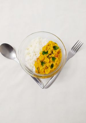 Une photo de Dhal de lentilles corail et pois chiches
