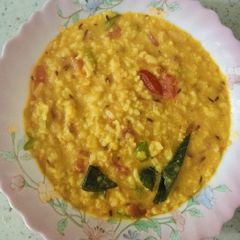 Dahiwali mung daal Khichdi A picture of Dahiwali mung daal Khichdi.
