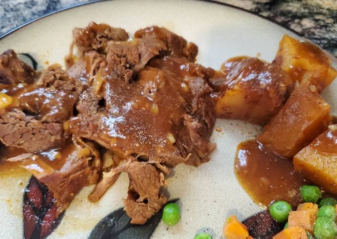 Pot Roast Crockpot Recipe - Lauren's Latest