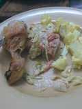 Pollo, solomillo al horno salsa crema verdeo para rociar a gusto