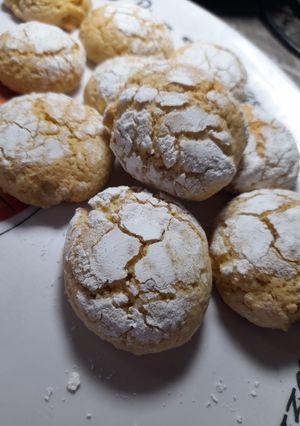 Una foto de Cookies craqueladas de limón (versión sin tacc)