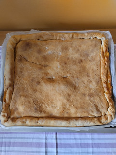 Una foto de Empanada de anchoas a la manera de mi madre