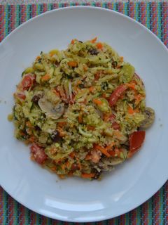 Una foto de Ensalada de quinoa con verduras