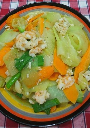 Hình của món Su su cà rốt xào tôm.