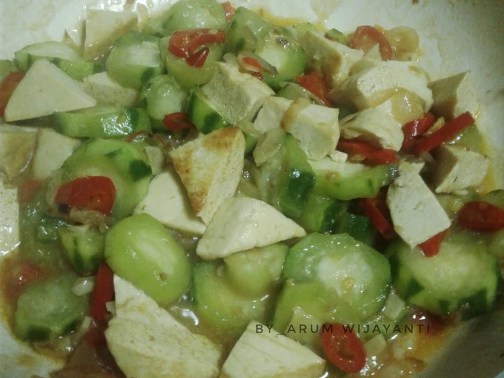 Cara Gampang Menyiapkan Resep Tumis oyong with tahu yang Sempurna Anti Ribet, Bisa Manjain Lidah