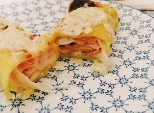 Foto de Crepes de Fiambre e Queijo Gratinados