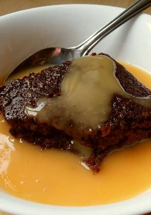 A picture of Vickys Gluten-Free Wacky Cake / Crazy Cake, GF DF EF SF NF.
