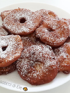 Foto di Frittelle di mele alla cannella senza glutine