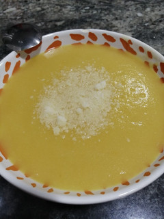Una foto de Crema de calabacín y zanahoria
