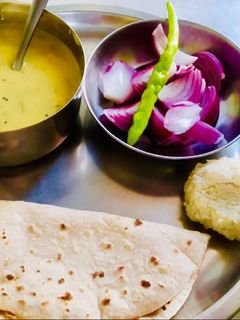 कढ़ी (Kadhi recipe in Hindi) रेसिपी मुख्य फोटो
