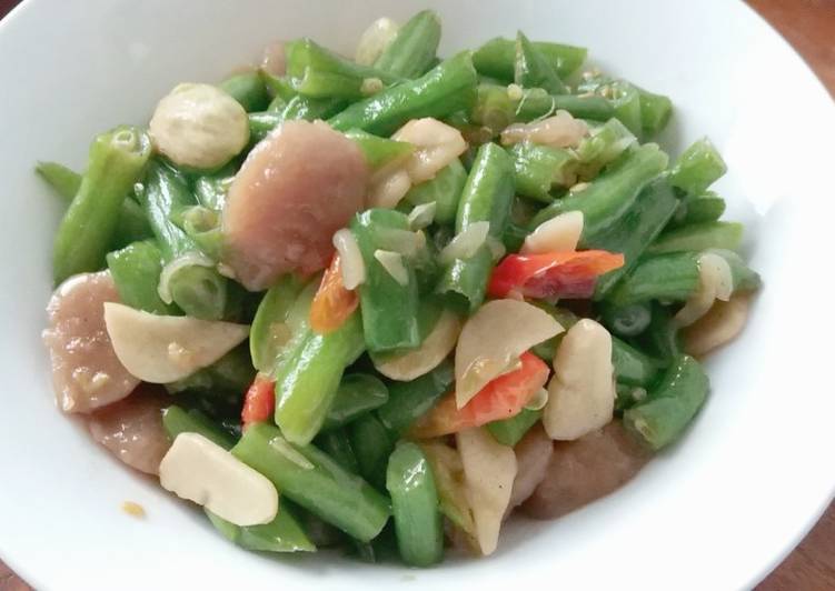 Tumis buncis pete bakso pedas