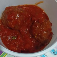 A picture of Meatball tomato peri peri salsa.
