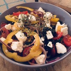 A picture of Greek salad 🥗.