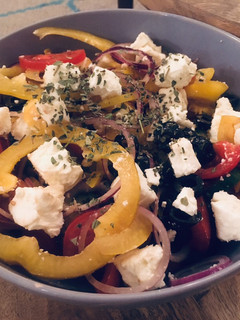 A picture of Greek salad 🥗.